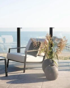 Brafab Lyra Fauteuil, Zwart/Zand -Tuin Verkoop brafab lyra armchair black with cushion 2