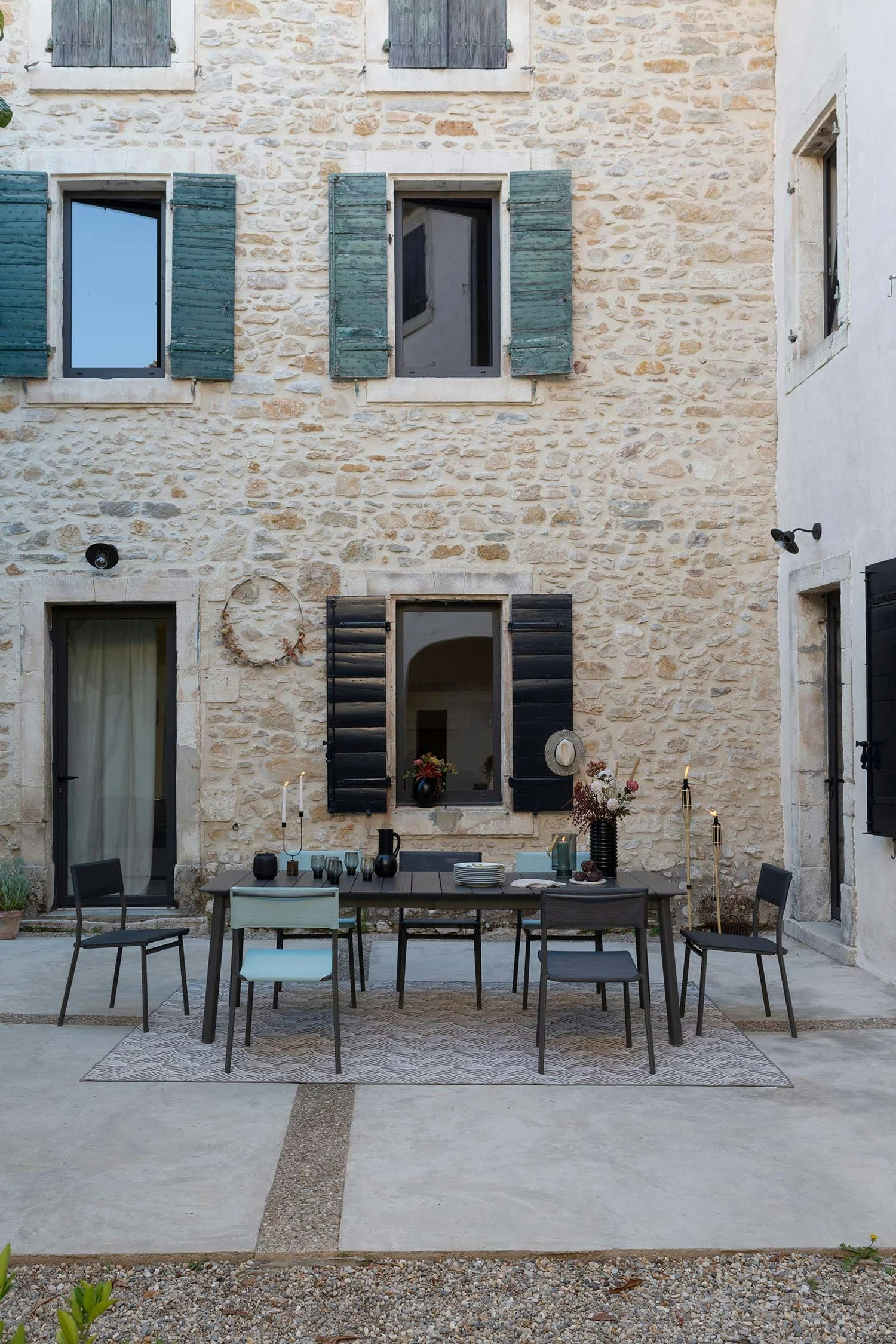 Lafuma Oron Tafel Aluminium, M 100x170-205 Cm, Titan 4 Lafuma Oron Tafel Aluminium, M 100x170-205 Cm, Titan - Afbeelding 2